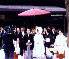 tokyo40.JPG (48349 bytes)