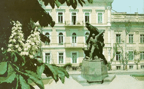 potemkincu.gif (117443 bytes)