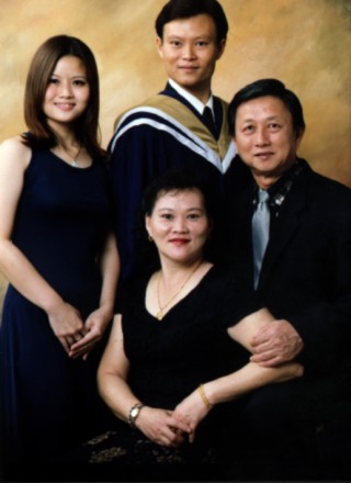 fam_01.jpg (28585 bytes)