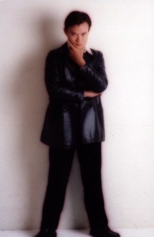 Studio03.jpg (17384 bytes)