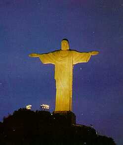 Cristo Redentor, braos abertos sobre a Guanabara.....
