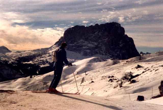 Mega veduta da prima del passo Gardena, anche se con poca neve