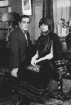 morenodaisysentados.gif (18004 bytes)