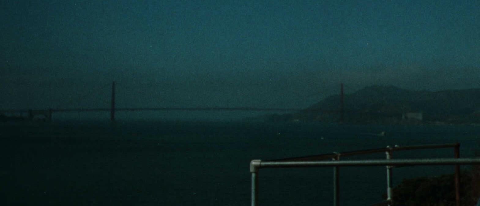 alcatrazgoldengate.jpg (56133 bytes)