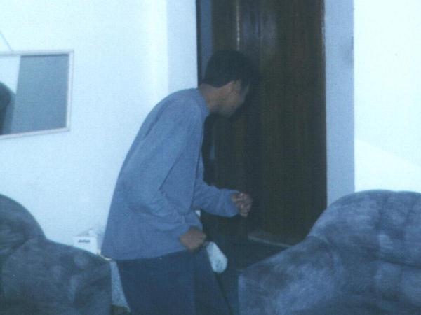 meenter.JPG (22613 bytes)