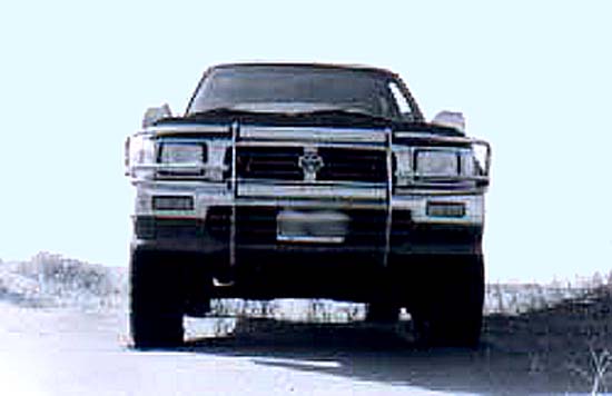 frente4x4.jpg (23716 bytes)