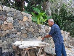 Ángel en plena creación
