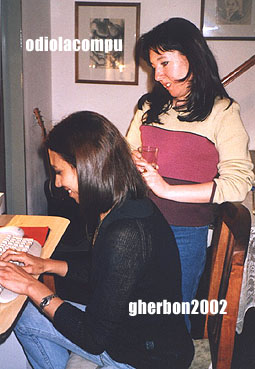 a-03.jpg (36842 bytes)