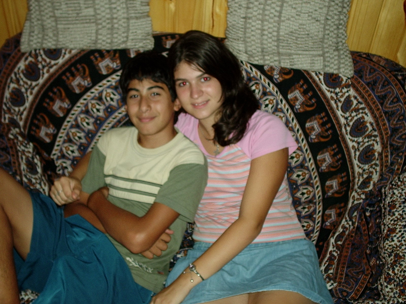 Amiga y primo