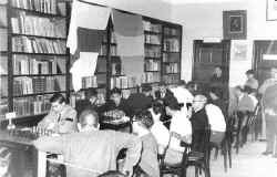 078.jpg (54416 bytes)