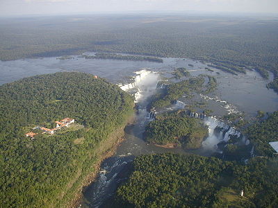 Foto de las cataratas del Iguazú, uno de los lugares turísticos mas importantes de Argetina