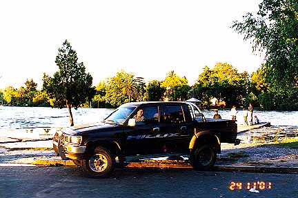 HILUX_TIGRE.JPG (42184 bytes)