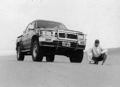 Hilux_claromeco_medano_1.JPG (13749 bytes)
