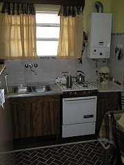 casa_cocina.JPG (16349 bytes)