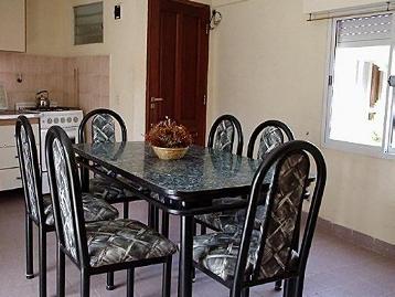 com12.jpg (22920 bytes)