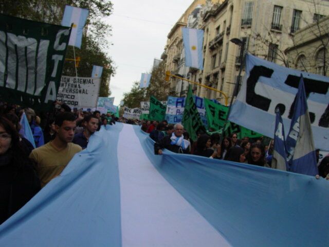 Marcha al Congreso (29/05/2002) - Foto nro. 1