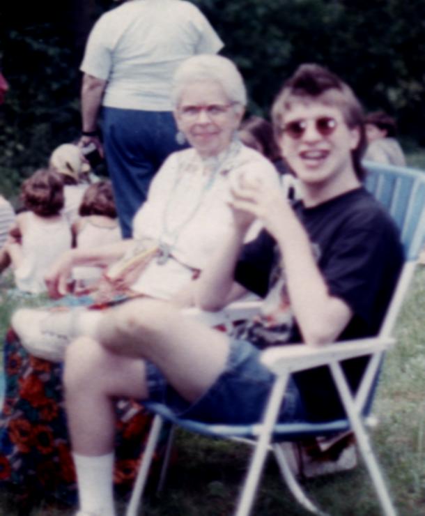 fox&grandmother.JPG (45034 bytes)