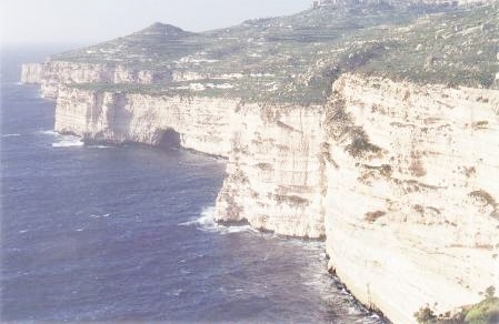 Cliffs to the South of Ras id-Dawwara, Il-Qaws l/o Dingli