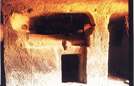 Saddle-Tomb at Salina