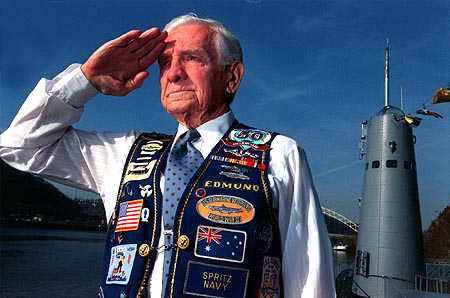 /user/19991111lfsalute.jpg