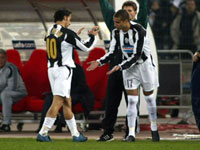 Del Piero comes off to be replaced by Trezeguet