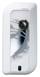 Nokia 7610 with silver and white cover