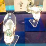 Panasonic's Jellyfish-insipred swivel phone