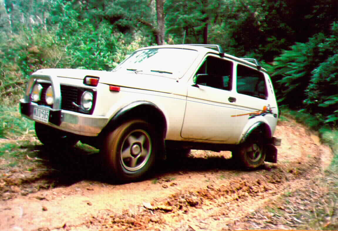 Lada2.jpg (85016 bytes)