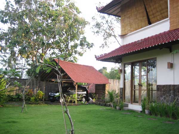 South Garden villa for rent and sale Canggu Kuta Bali