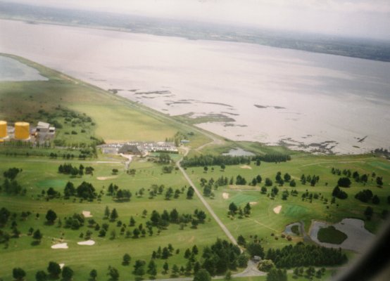 Auf dem Heimflug - unter uns der Shannon River