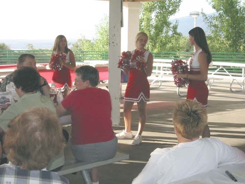 10BHS-Cheer01