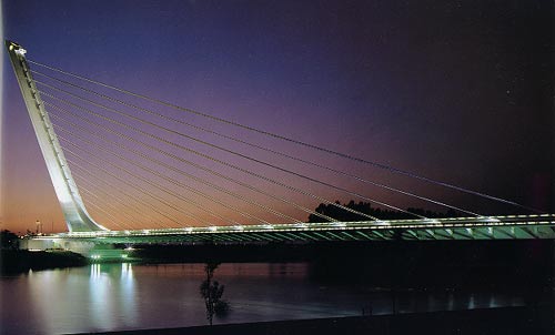 The Alamillo Bridge at night