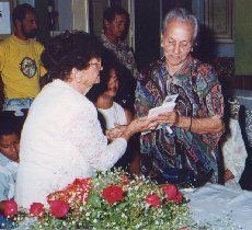 Com a tambm Patrona e escritora, Emiliana Pita