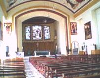 Catedral do Divino Espírito Santo - Pinturas por todo o teto.
