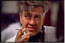 Lynch, fazendo pose
