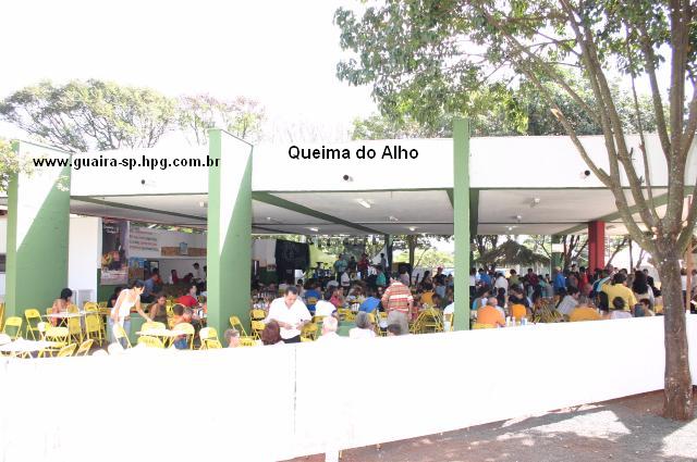 Queima do Alho na Festa do Pe�o de Guaira