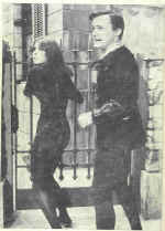 girlfromuncle.jpg (85033 bytes)