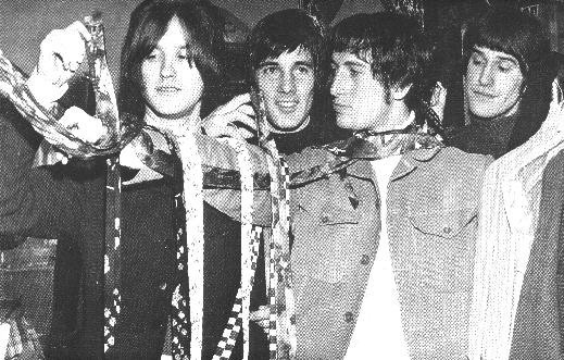 PETE:  Ooh, Mick, you're looking gowjas ternaight!