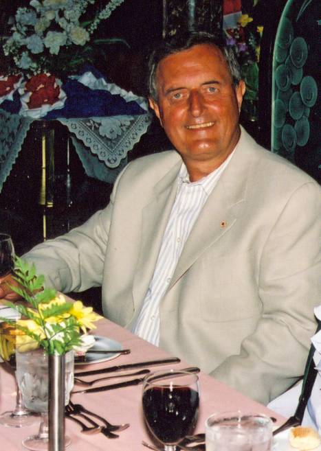 fam-iden-22.jpg<br> copyright this man!