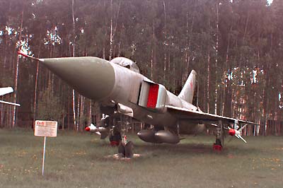 su-15.jpg (22521 bytes)