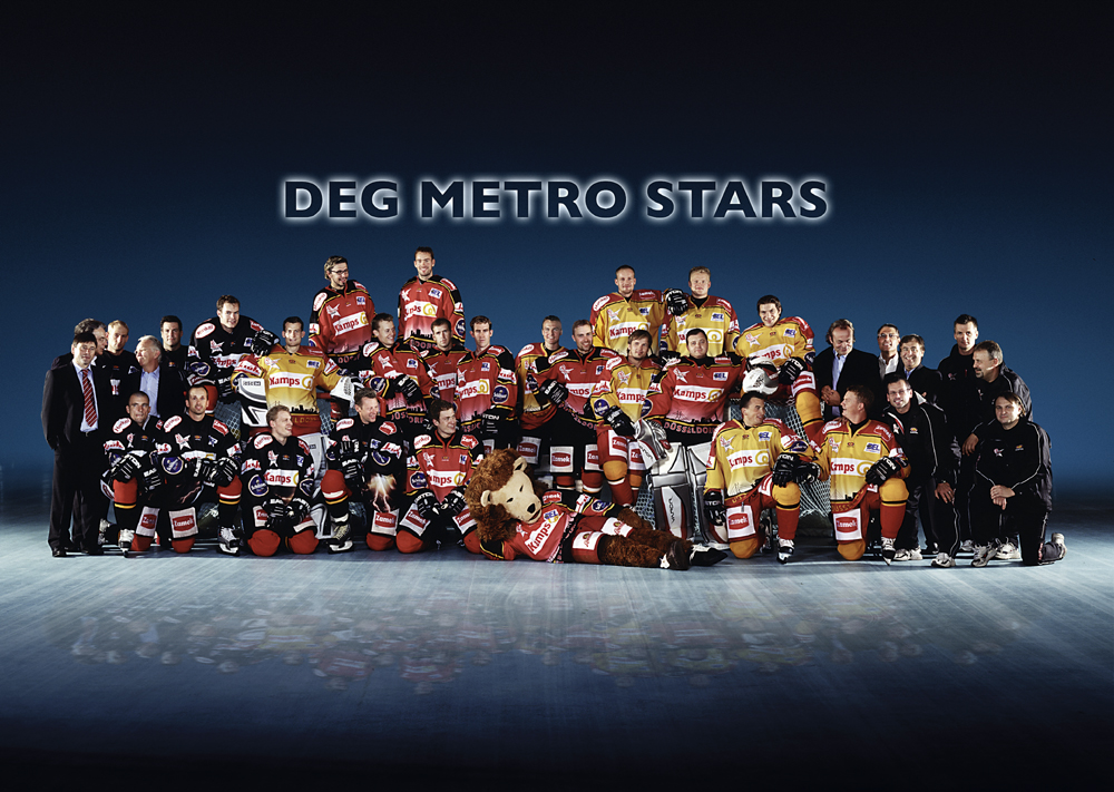 Das Team der Saison 2004 / 2005 -- BILD: &copy; DEG