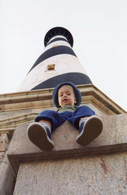 2000-11_Lighthouse