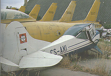 Aircraft scrapped at DGMFA July 1977 (L.Tavares)