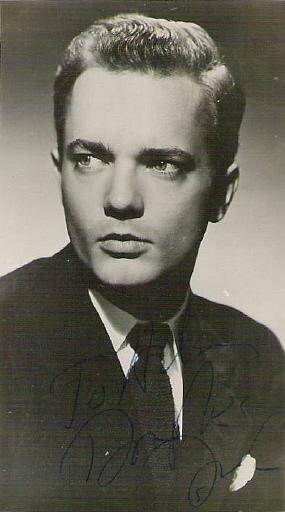 
Douglas Dick
