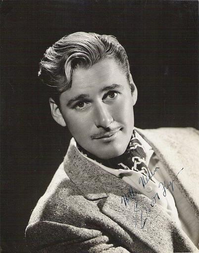 
Errol Flynn
