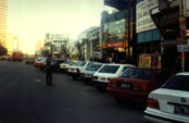Centro Comercial sobre Av. de Mayo