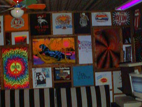  BAND LISTENING AREA
