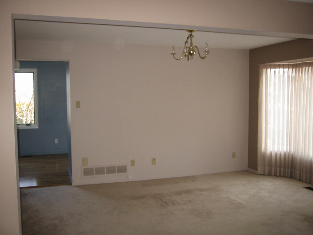 Dining room at Centerpointe 