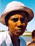 malgache de Belo sur Tsiribihina Descente en pirogue sur la Tsiribihina (Madagascar) : carnets de voyage et photos de la visite