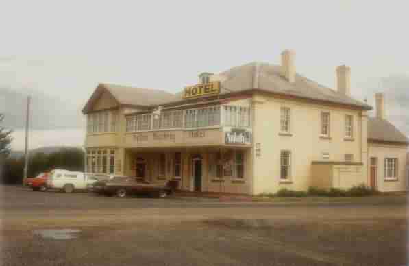 meltonmpb2.jpg (7473 bytes)